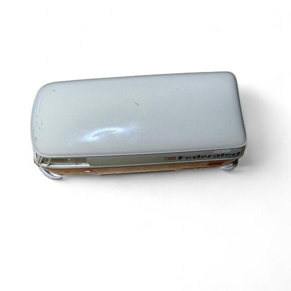 Collectible Federated Auto Parts 1963 Volkswagen Van Die Cast - Picture 7 of 8
